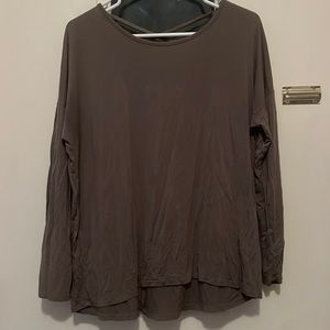 Long sleeve cross back shirt